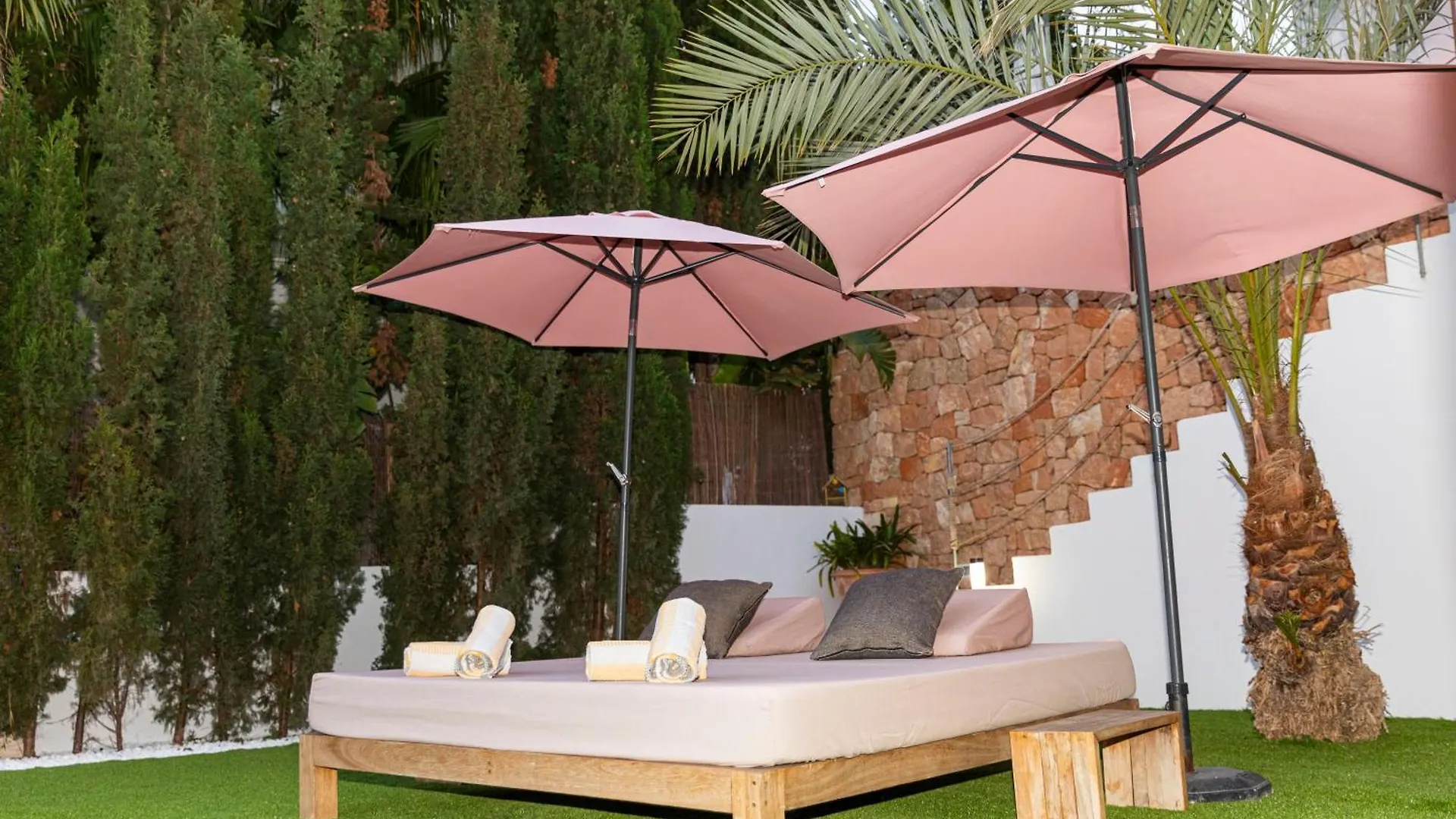 Villa Cap Martinet Talamanca Vila Can Tashellu, Boutique 5 Bed - Sea And Forest View